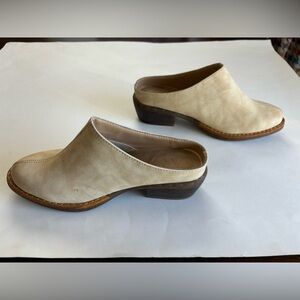 American Rag Cie Mules - Women’s Tan, Faux Suede, Mules. Size 7